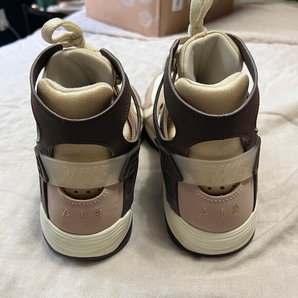 Nike Air Flight Huarache NAS - hemp/sesame/baroque brown, MEN 10.5 - Picture 5 of 7